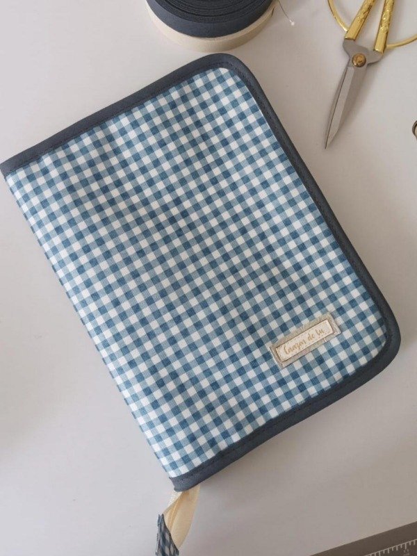 Producto - Organizador pediátrico cuadrillé azul