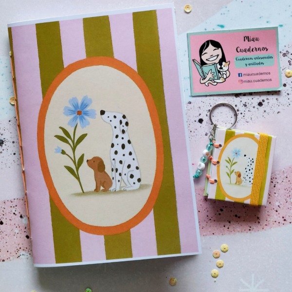 Producto - Libreta + llavero - perros