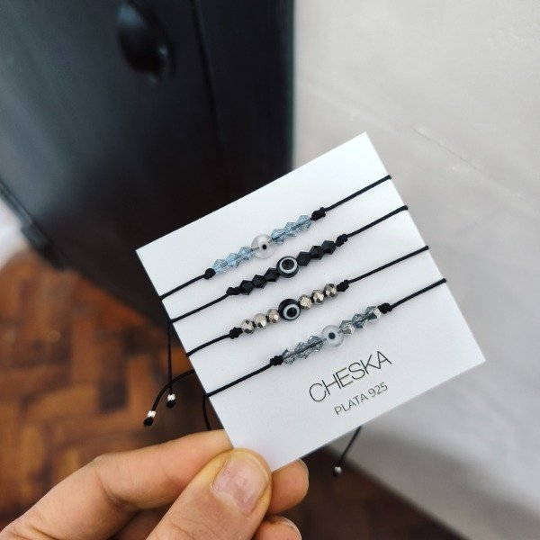 Producto - Pulsera amuleto de la amistad "hilo negro" (#568)