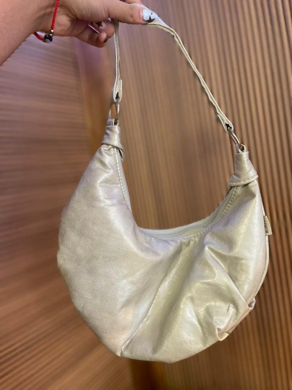 Producto - Cartera plateada