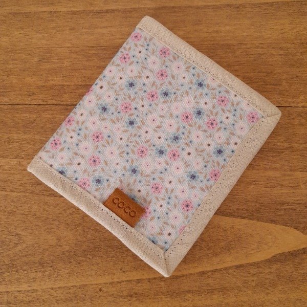 Producto - TARJETERO CELESTE FLORES