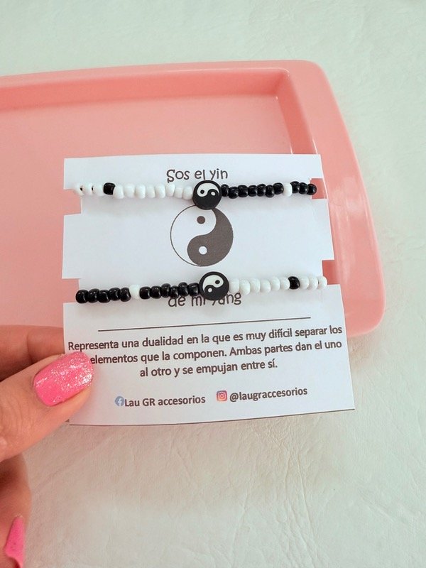 Producto - Pulseras para compartir yin y yang fimo
