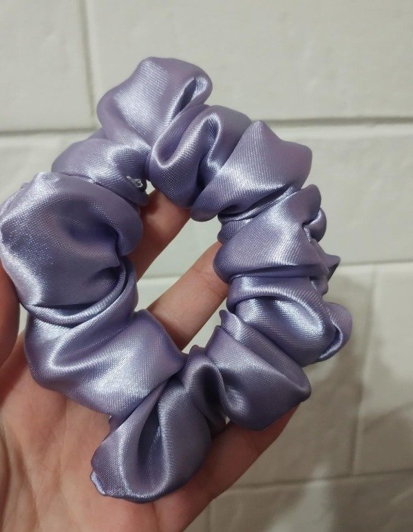 Producto - Scrunchie Lila de Raso