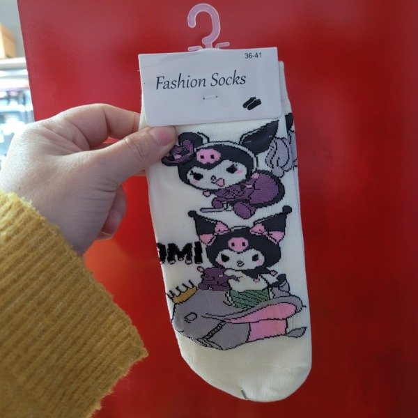 Producto - SOQUETE ADULTO KUROMI CREMA