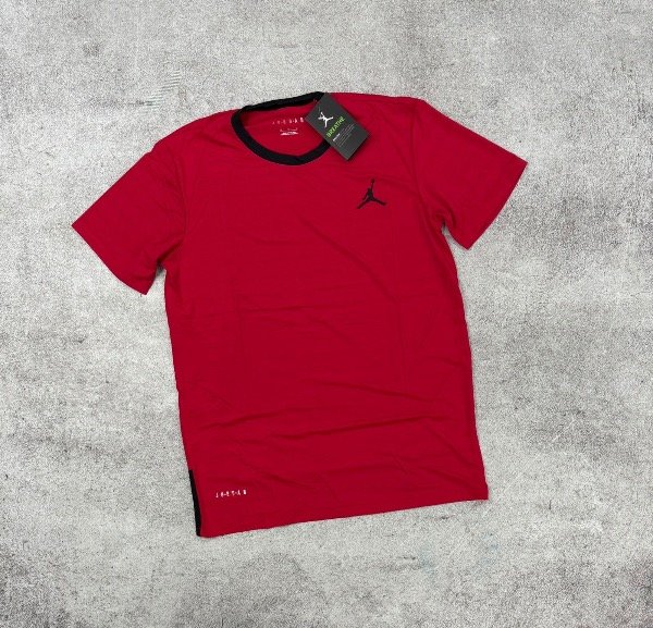 Producto - Remera deportiva importada MJ