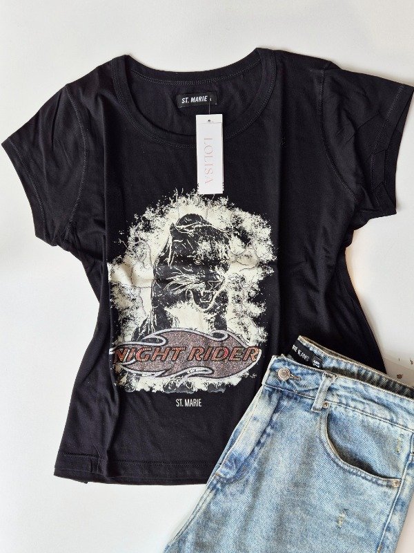 Producto - REMERA CLOVE