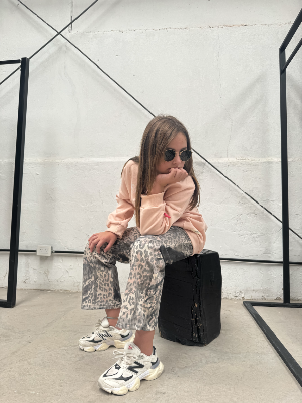 Producto - PANTALÓN OVERSIZE ANIMAL PRINT GREY - 5