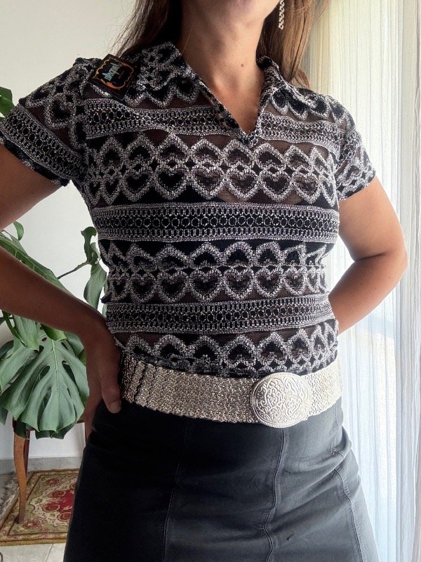 Producto - Chombita encaje corazones