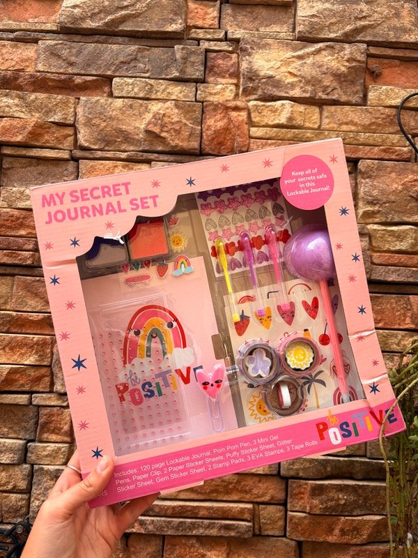 Producto - Set de regalo con DIARIO ÍNTIMO ARCOÍRIS