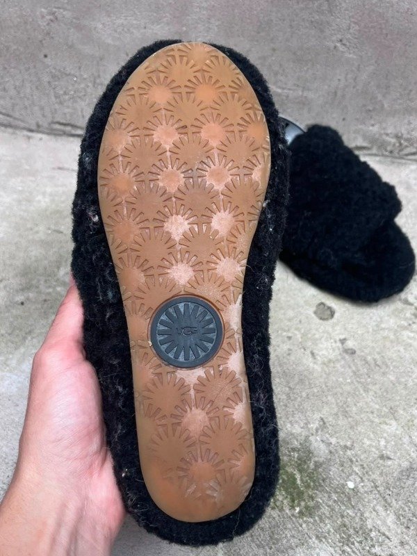 Producto - UGG Fluff Yeah Slide - 4