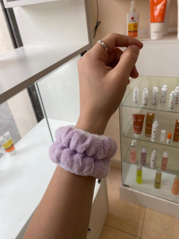 Producto - Muñequeras Antiderrame para Limpieza Facial.