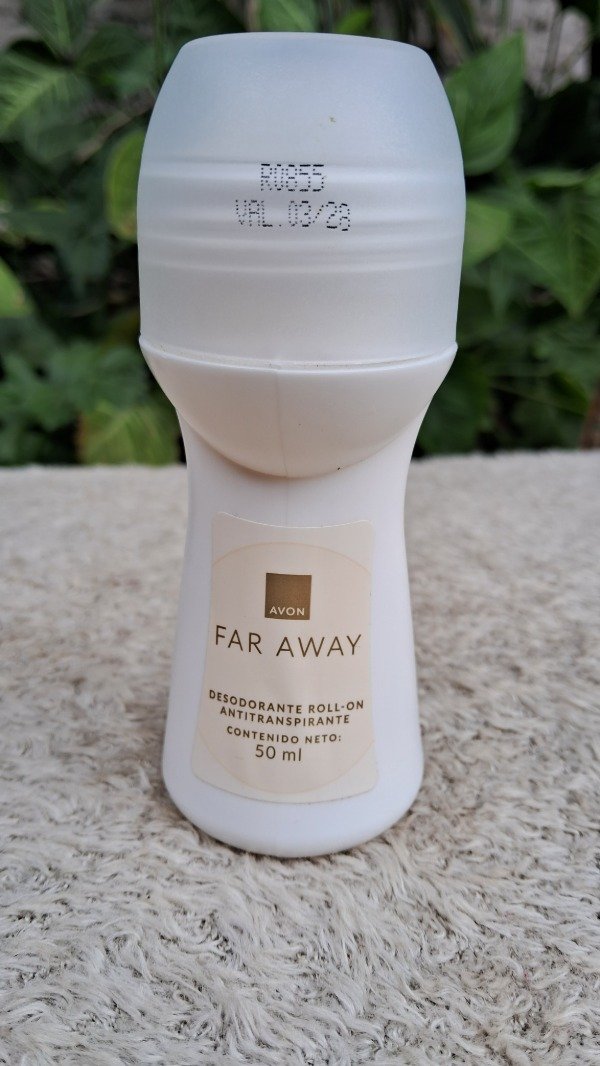 Producto - Desodorante antitranspirante Roll-on 50ml Far Away