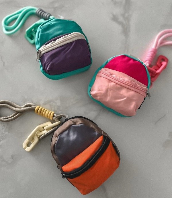 Producto - Charm llaveros mochilita