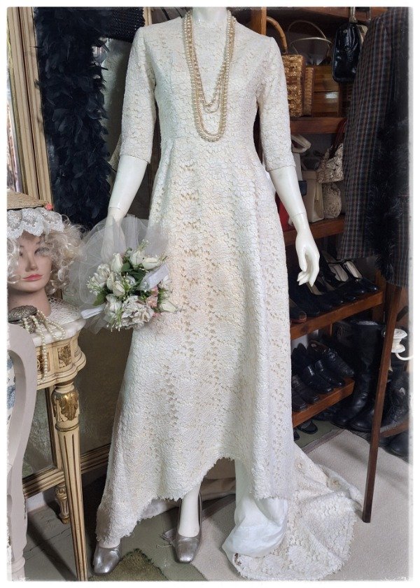 Producto - Vestido de Novia de Guipiur con cola - 0