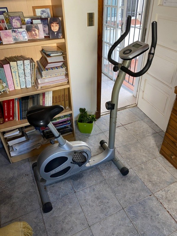 Producto - BICICLETA FIJA OLMO REVER FIT DET ESTETICO #10502