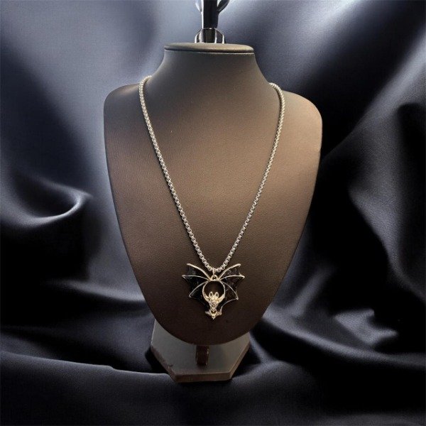 Producto - DIJE MURCIELAGO NEGRO CON CADENA
