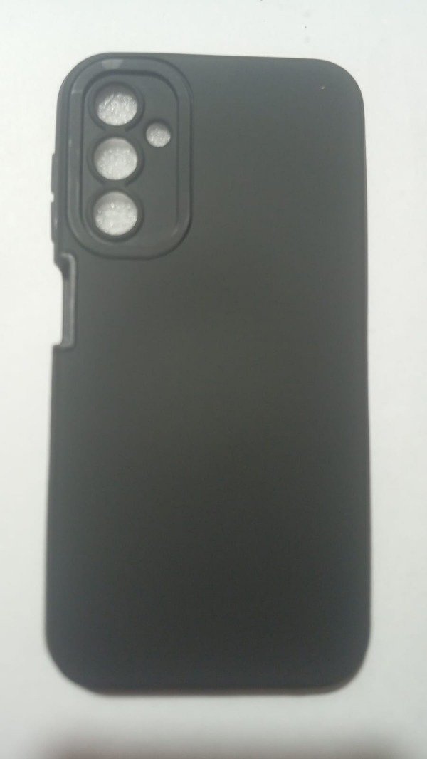 Producto - Funda Silicona negra Clásica para Samsung A24