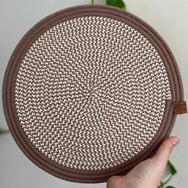 Producto - Platos de sitio combinado moca