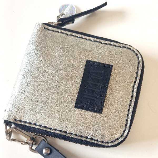 Producto - Billetera Petit Plata