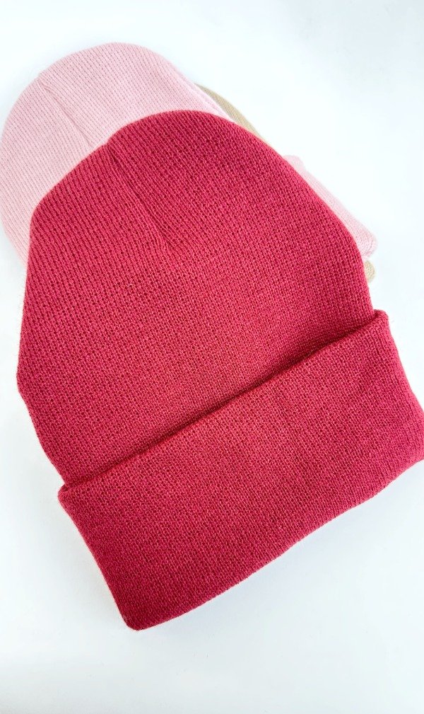 Producto - Gorro de lana clasico color rojo
