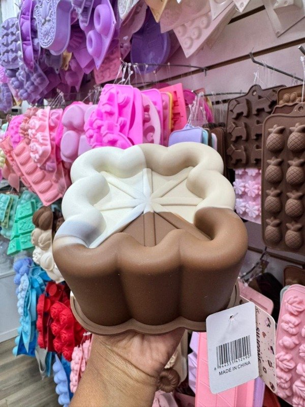 Producto - MINI TORTA TRICOLOR CUADRADA