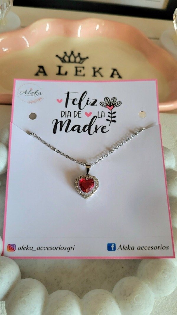 Producto - Collar corazón rojo con micropavé de acero quirúrgico - 3