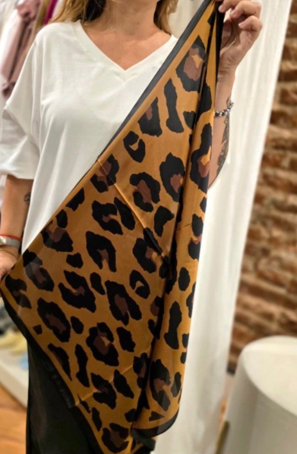 Producto - Pañuelo seda print xl