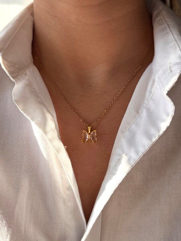 Producto - Collar dorado mariposa cristal - 0