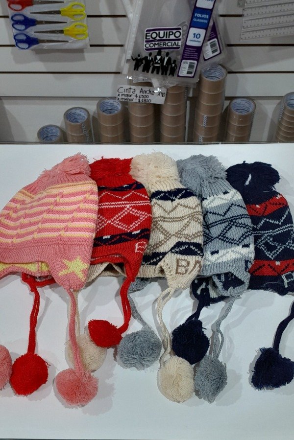 Producto - GORRO CHAVITO INFANTIL C/POMPONES