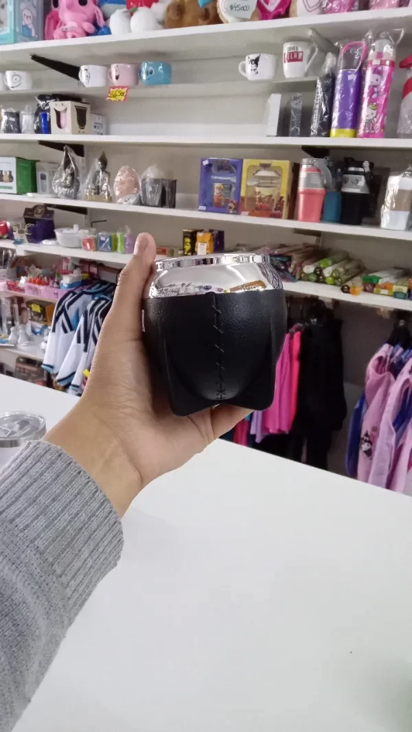 Producto - Mate de ceramica forrado y con aureola de metal