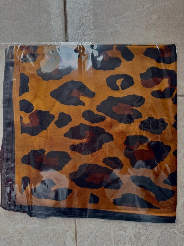 Producto - Pañuelo animal print chocolate