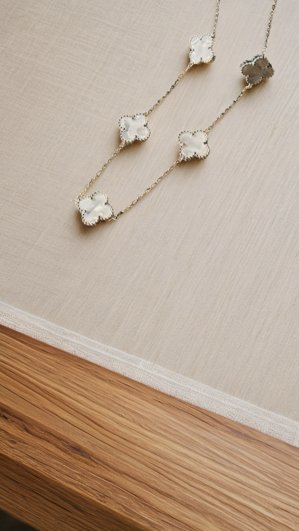Producto - Gargantilla flores blancas ACERO BLANCO CA81