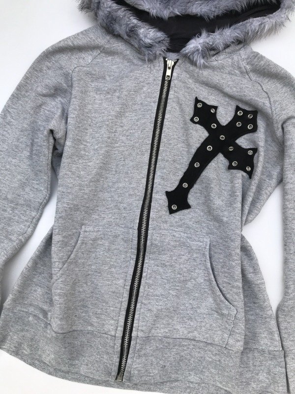 Producto - Fur zip eyelet cross - 2