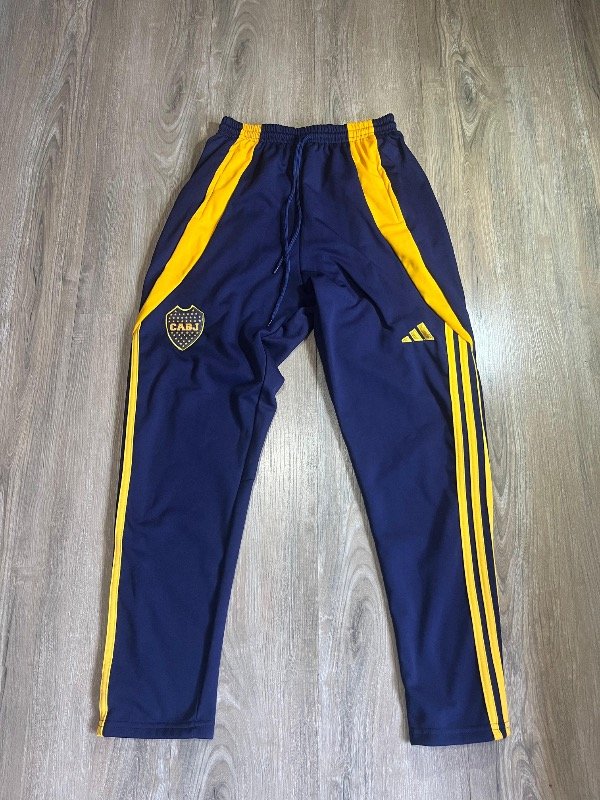 Producto - PANTALON DE SALIDA - BOCA JUNIORS 2025/26