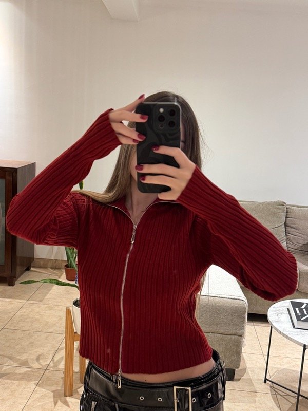 Producto - SWEATER LOLA BORDO