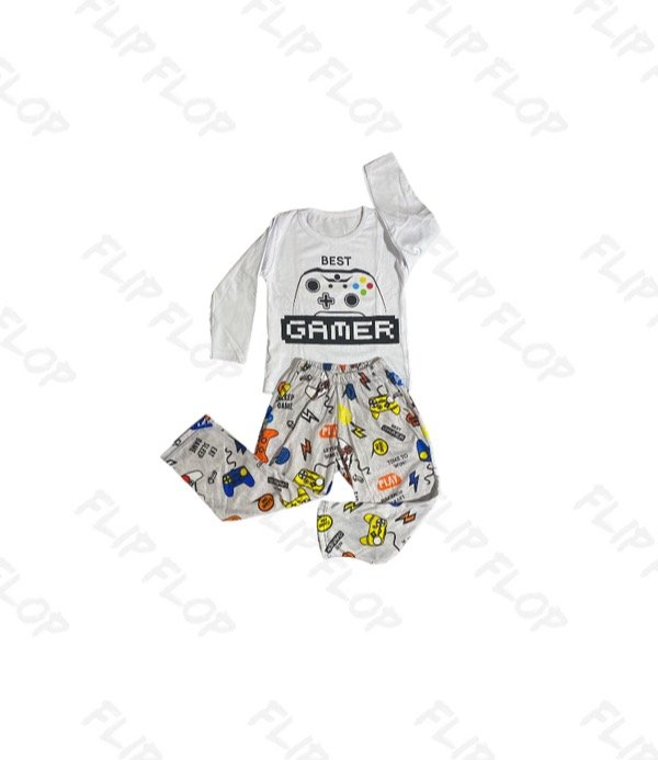 Producto - Pijama Largo, Gamer, talle 4