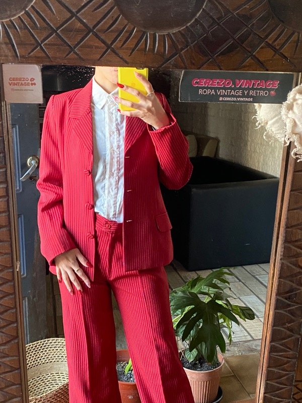 Producto - Pantalón sastrero rojo con líneas S