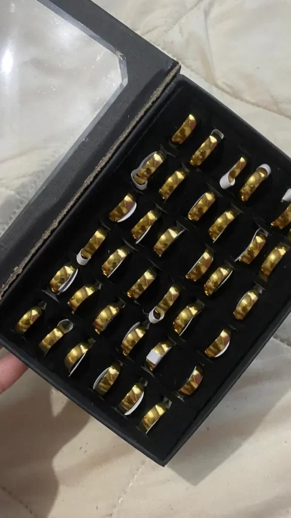 Producto - Anillos alianzas acero dorado 4mm