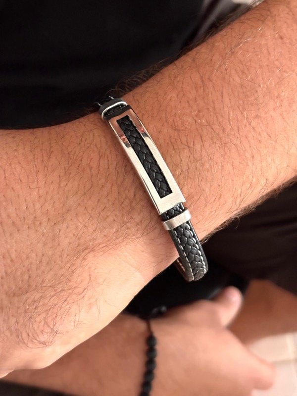 Producto - Pulsera caucho negro diesel