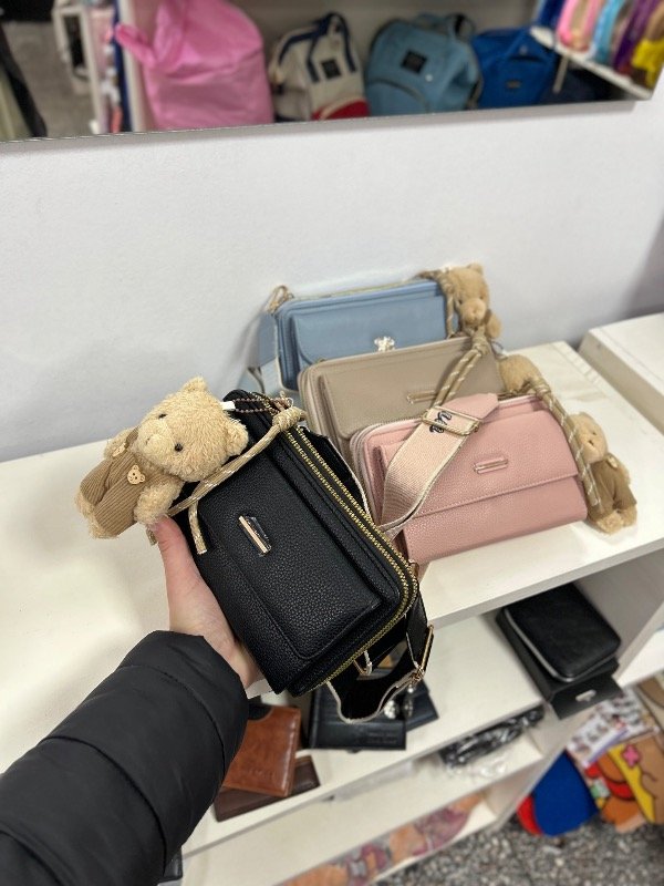 Producto - Cartera bandolera con llavero osito