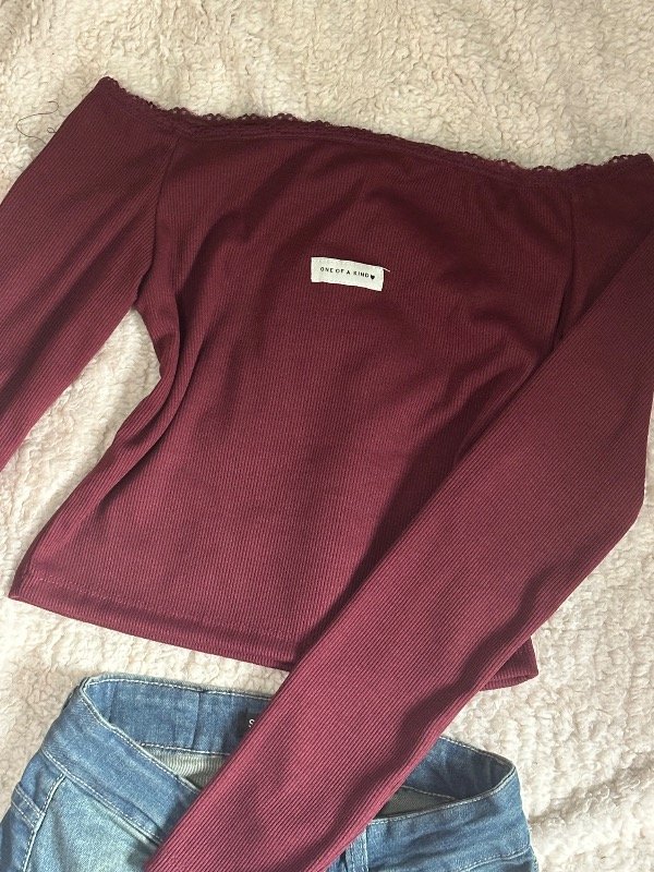 Producto - Camiseta off shoulder Kind S/M