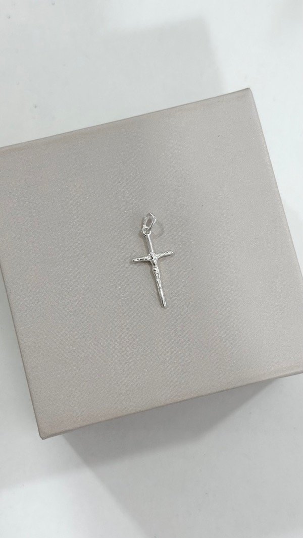 Producto - Dije crucifijo plata 900