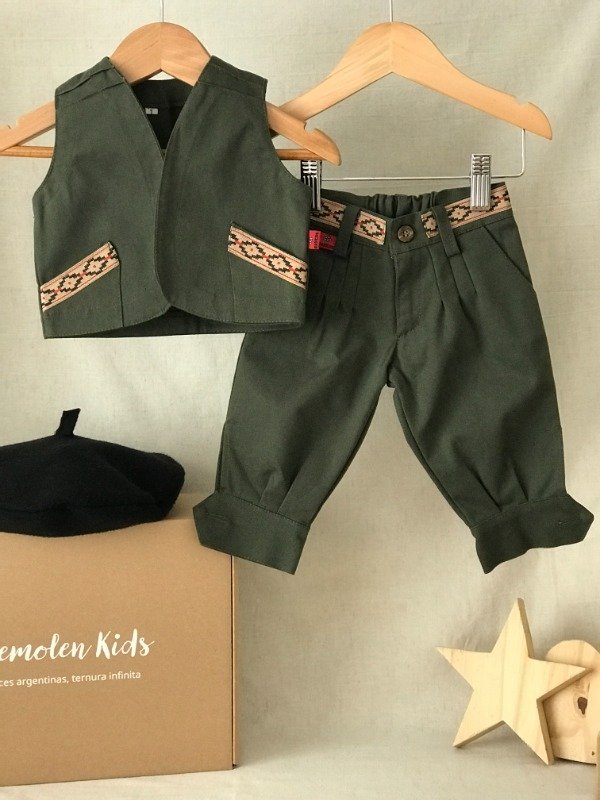 Producto - Box Conjunto Mi Primera Bombachita! Verde Musgo