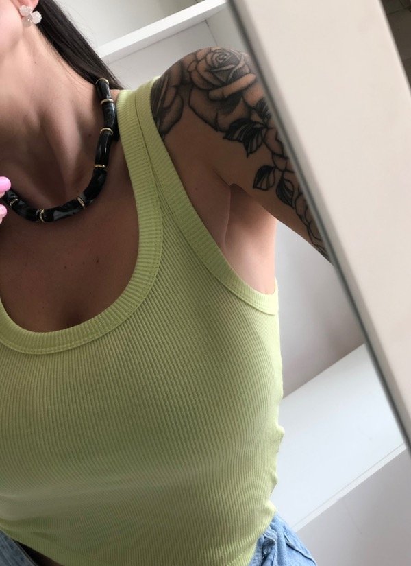 Producto - Musculosa apple