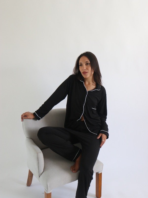 Producto - PIJAMA CAMISERO NEGRO / PRE-SAVE