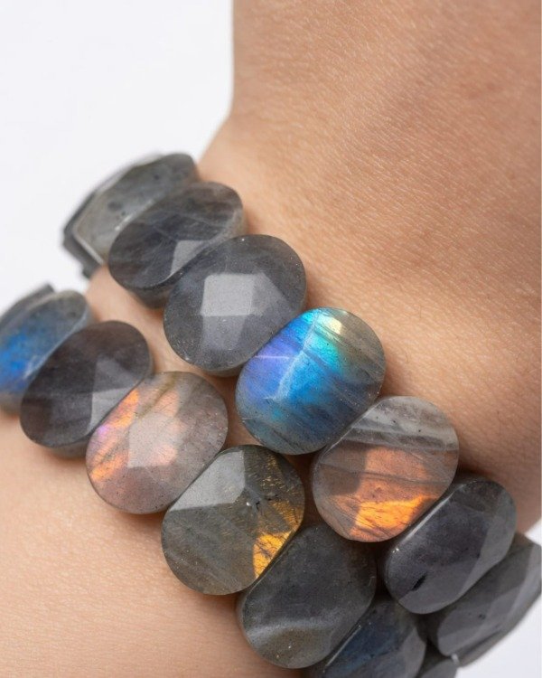 Producto - BRAZALETE ELÁSTICO DE LABRADORITA