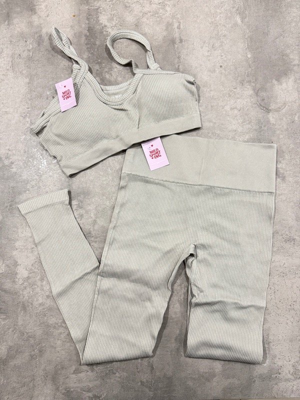 Producto - SET COMFY SIN FRUNCE CRUDO