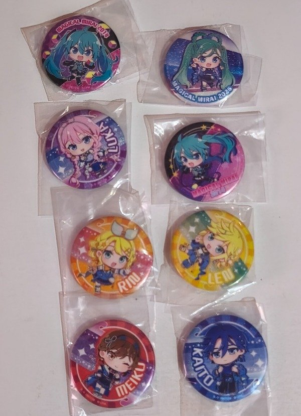 Producto - Vocaloid pins