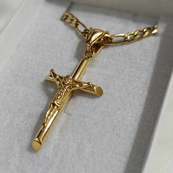 Producto - CRUZ CON CRISTO DORADA DA1011