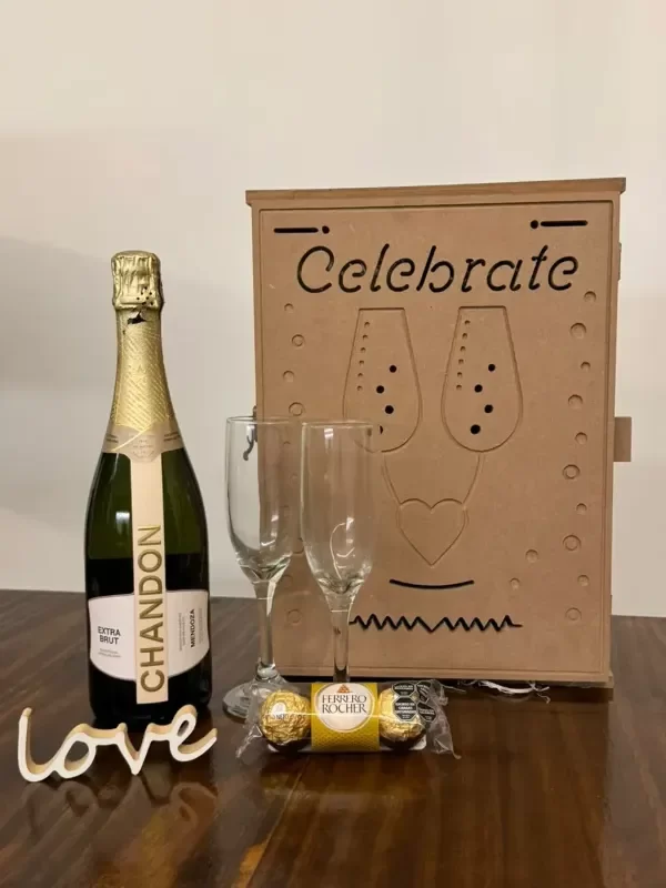 Producto - Caja Box de Champagne Chandon + Copas + Ferrero Rocher + Regalo - 7